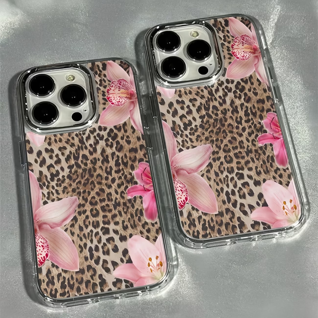 Plants X - Leopar Desenli Zambak Çiçekli Şeffaf Telefon